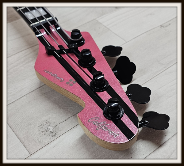 Sandberg California II VM4, Custom Color Pink Metallic Highgloss+Black Stripes